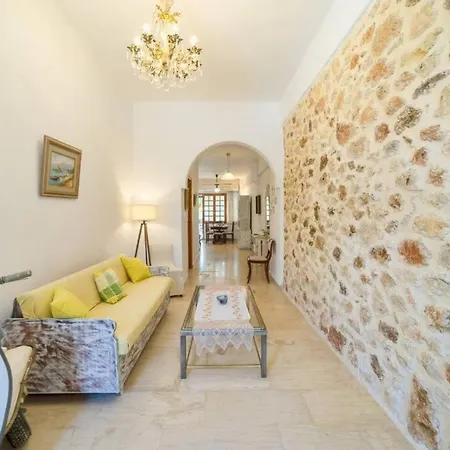 Fortezza Garden Apartment *
